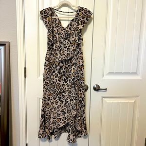 Ruffled Faux Wrap High/Low Midi Dress
SOCIALITE - leopard print 
 
 
.